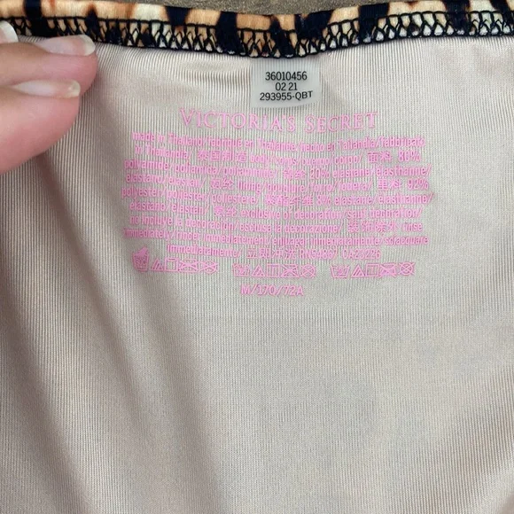 Victoria’s Secret leopard push-up bikini - Picture 4 of 4